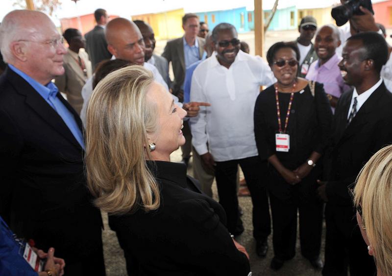 Secretary Clinton and Senator Leahy Meet With Haitian Government Officials